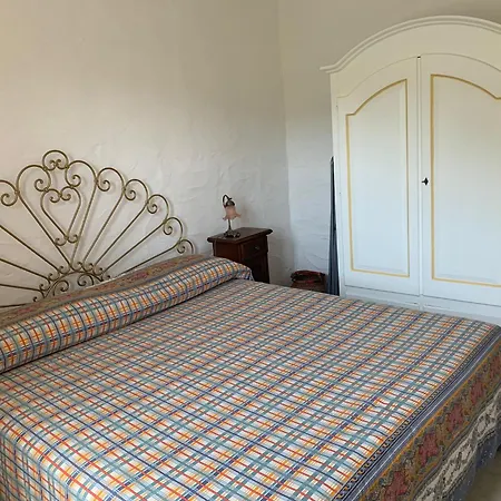 Margherita A Torre Del Pozzo * С'Аркитту-Кульери