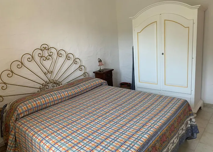 Margherita A Torre Del Pozzo * С'Аркитту-Кульери