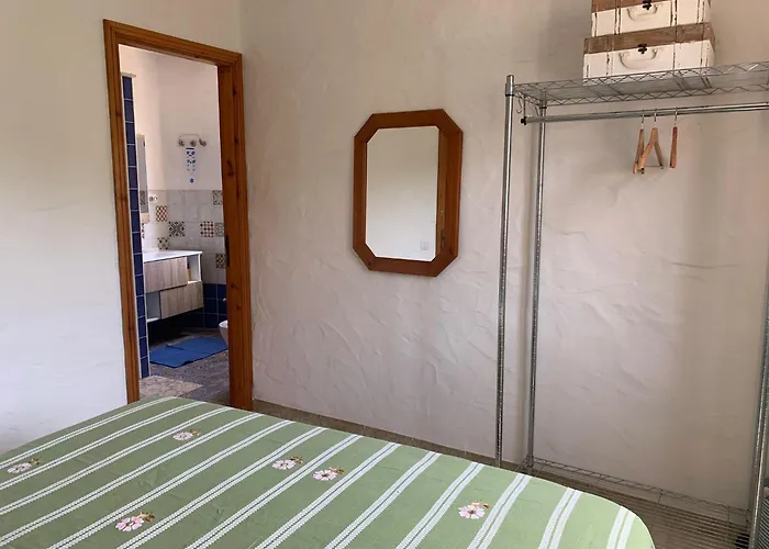 Margherita A Torre Del Pozzo * С'Аркитту-Кульери